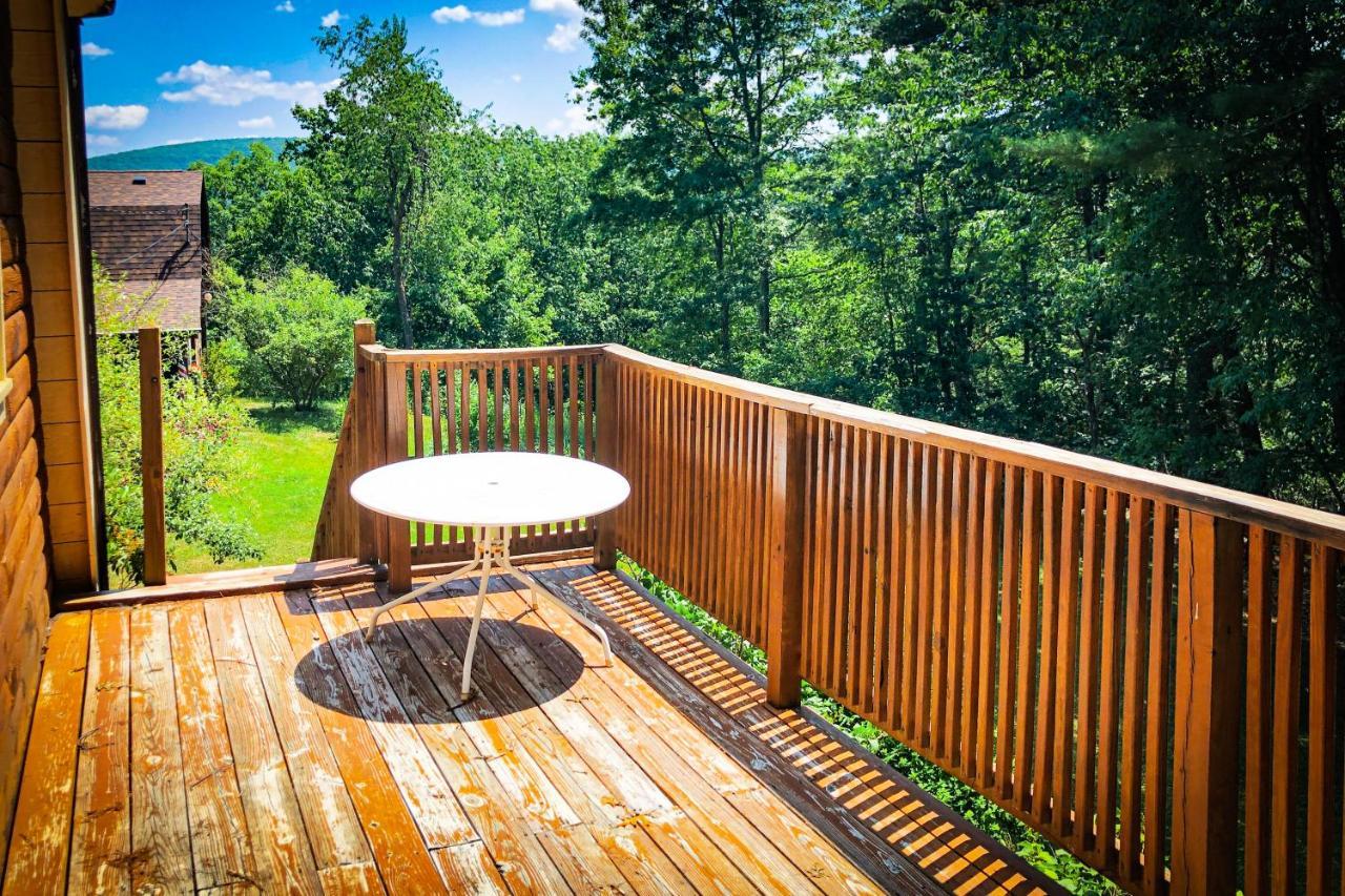 Hikers Haven, A Cozy Cabin Loft Above Bashakill Wildlife Refuge Villa Wurtsboro Exterior foto